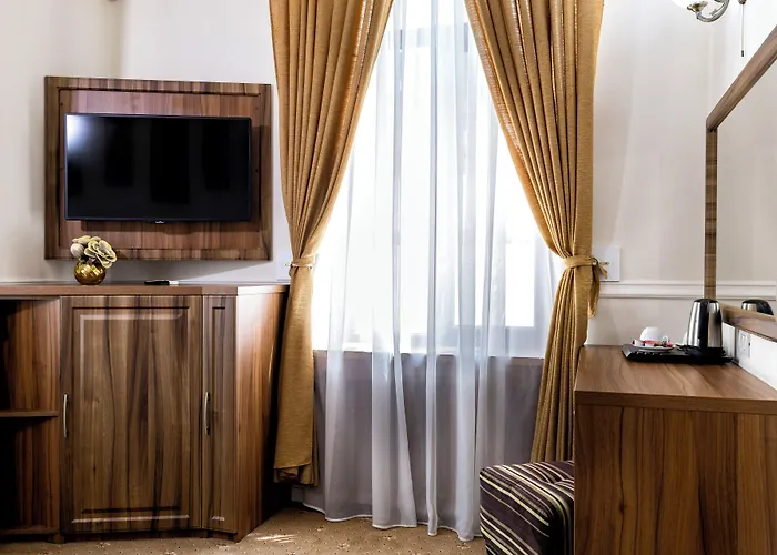 La Strada Boutique Villa